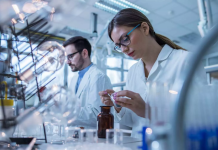 Bilimsel varsayım, sistemli gözlem ve mantıksal çıkarımlarla ortaya atılan, test edilebilir bir önermedir.