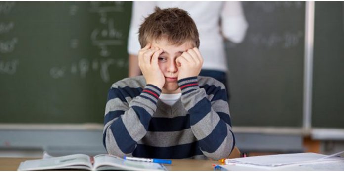 Eleştirel düşünme, yalnızca bir akademik beceri değil; aynı zamanda toplumsal bir ihtiyaçtır.