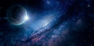 Evren, madde ve enerjinin var olduğu her şeyin toplamıdır. Bu, yalnızca gökyüzündeki yıldızlar ve gezegenler ile sınırlı değildir; evren, aynı zamanda galaksiler, kara delikler, kuasarlar, asteroitler ve çok daha fazlasını içerir.