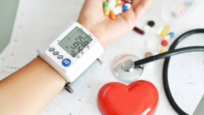 Erken tanı konulmadığı takdirde, hipertansiyon organ hasarına neden olabilir ve bu hasarlar kalıcı hale gelebilir.