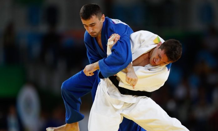 Judo’nun temel ilkesi, “rakibin gücünü ve hareketlerini kendi avantajına çevirmek” üzerine kuruludur. Bu sebeple fiziksel güç, judo sporunun temelinde yer almaz. Daha çok strateji, denge, hız ve zeka gerektiren bir spor dalıdır.