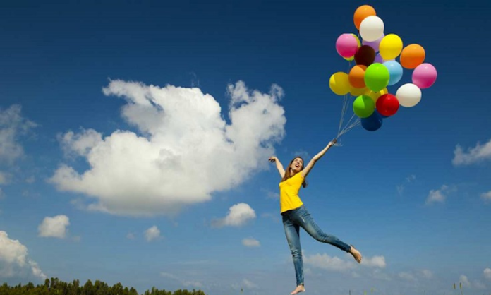 Aydınlanma ile birlikte akıl ön plana çıkar. Kant, bireyin ahlaki özerkliğini ve görev bilincini iyi yaşamın temeline koyar. Ona göre insan, ahlak yasasını kendi içinde taşımalı ve buna uygun hareket etmelidir. İ