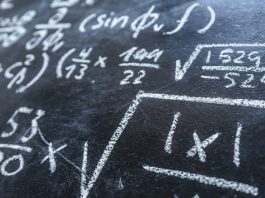 STEM Eğitimi Nedir ve Neden Bu Kadar Popüler STEM, Fen, Teknoloji, Mühendislik ve Matematik gibi dört temel disiplini bir araya getiren bir eğitim modelidir. Ancak STEM’in en önemli özelliği, bu alanların birbirinden ayrı olarak öğretilmesinden ziyade, entegre bir şekilde sunulmasıdır.