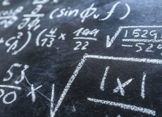 STEM, Fen, Teknoloji, Mühendislik ve Matematik gibi dört temel disiplini bir araya getiren bir eğitim modelidir. Ancak STEM’in en önemli özelliği, bu alanların birbirinden ayrı olarak öğretilmesinden ziyade, entegre bir şekilde sunulmasıdır.