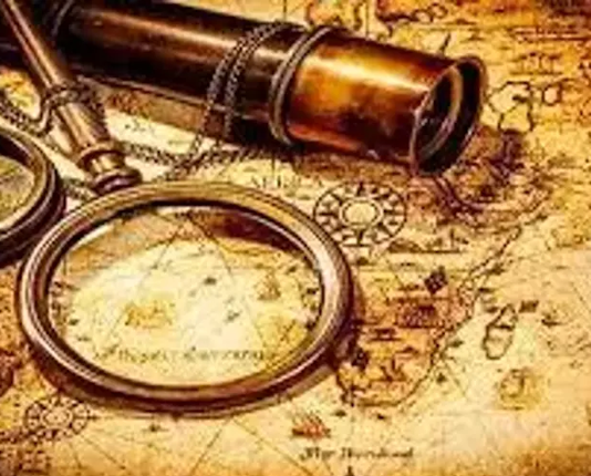 Sosyal bilimler, geniş bir disiplin yelpazesine sahiptir ve bu alanların her biri, insanları, toplumları ve kültürleri farklı açılardan ele alır. En bilinen sosyal bilim disiplinleri arasında psikoloji, sosyoloji, ekonomi, antropoloji, politika bilimi ve hukuk yer alır. Bu disiplinler, toplumu daha derinlemesine anlamaya yönelik farklı metodolojiler ve araçlar kullanır.