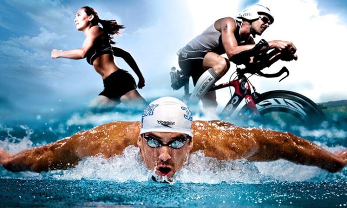 Triatlon, başlangıçta bir yüzme etabı ile başlar, ardından bir bisiklet etabı ve son olarak bir koşu etabı ile tamamlanır. Her etap, belirli mesafelerde yapılır ve her bir spor dalı arasında geçiş yapılırken zaman kaybı minimumda tutulmalıdır.